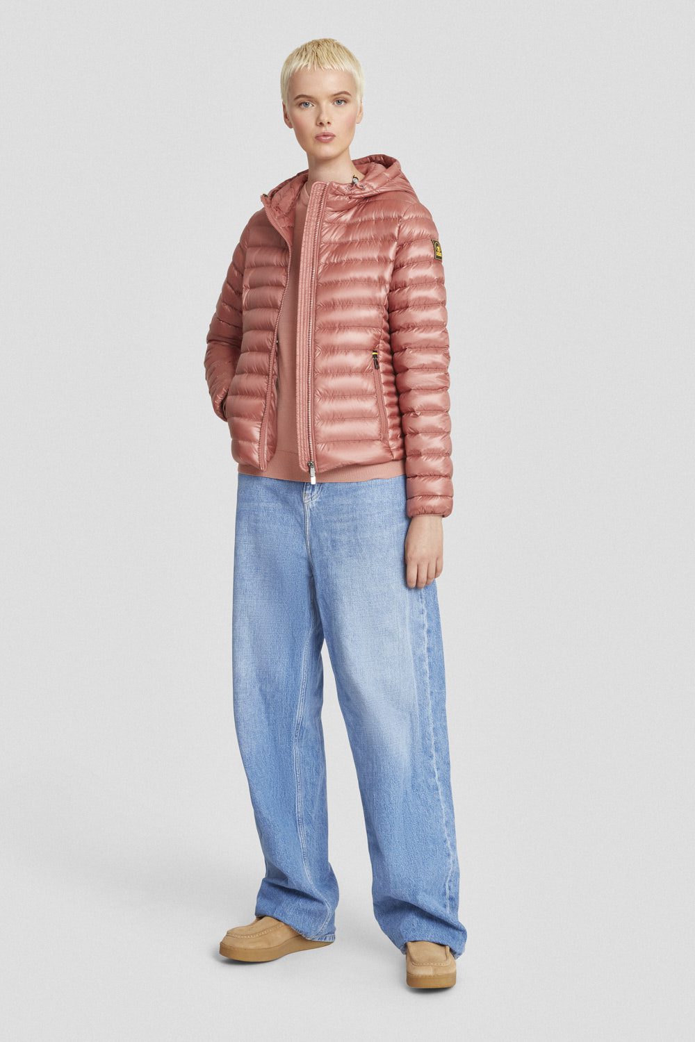 Piumino leggero rosa con cappuccio