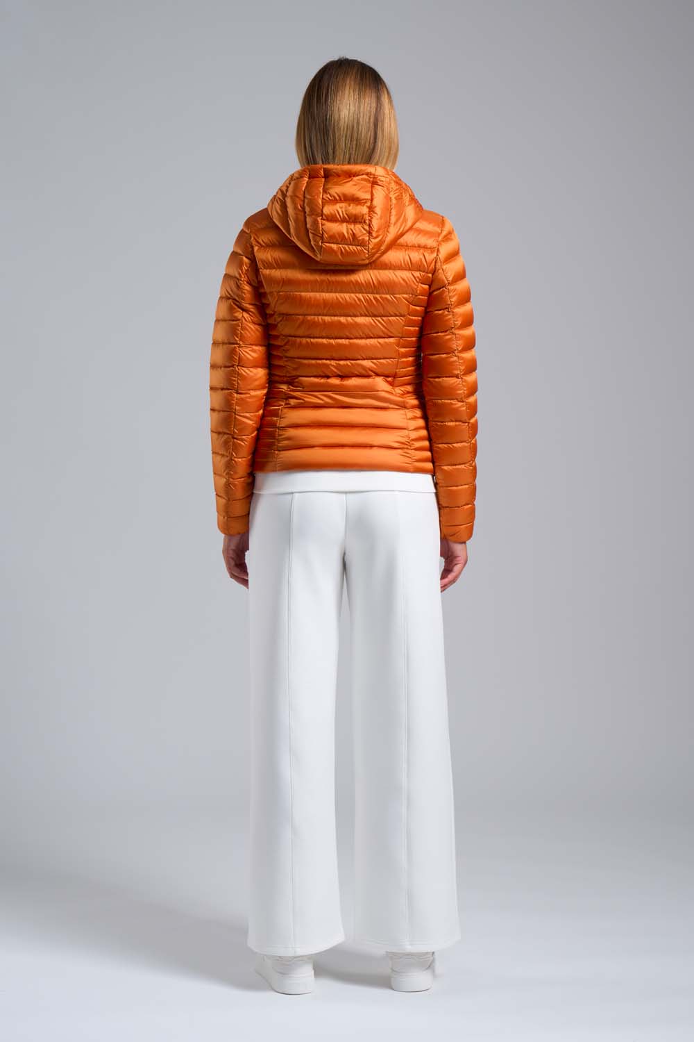 AGHATA PIUMINO800FILLPOWER 233CFWJ02098N1C10D2436987XP 6214