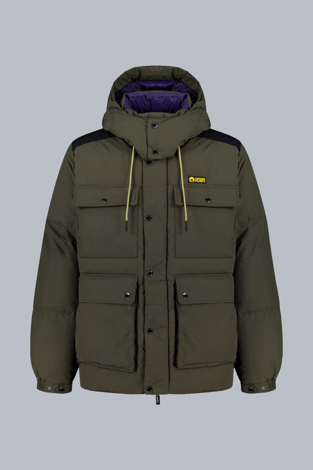 ALASKA – PIUMINO UNISEX VERDE MILITARE 4 TASCHE CON CAPPUCCIO STACCABILE 100% RICICLATO