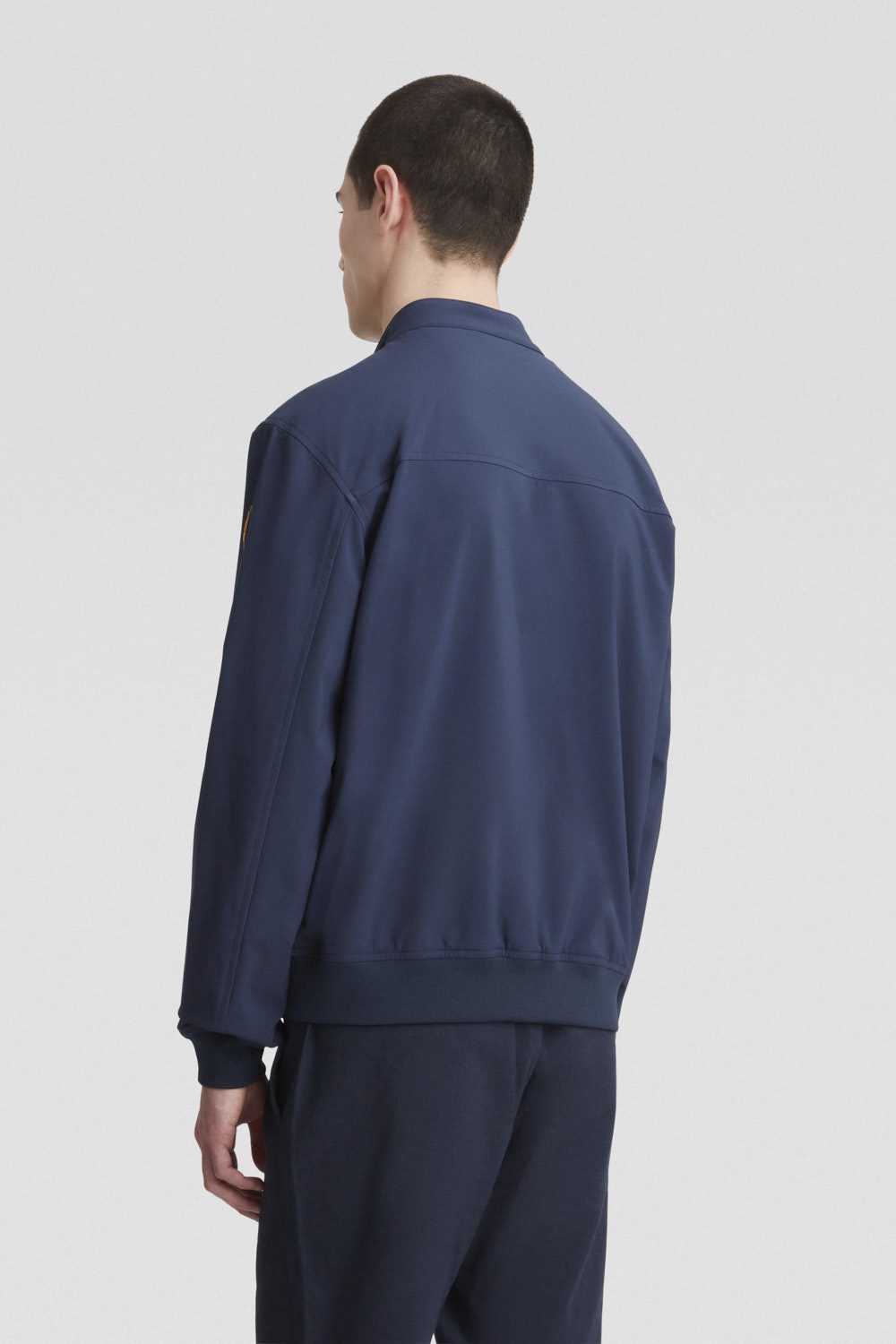 ASHJO-3.0-_Softshell_255CPMJB1219P0U23X341XXW_Indossato_3.jpg ASHJO 3.0 Softshell 255CPMJB1219P0U23X341XXW Indossato 3