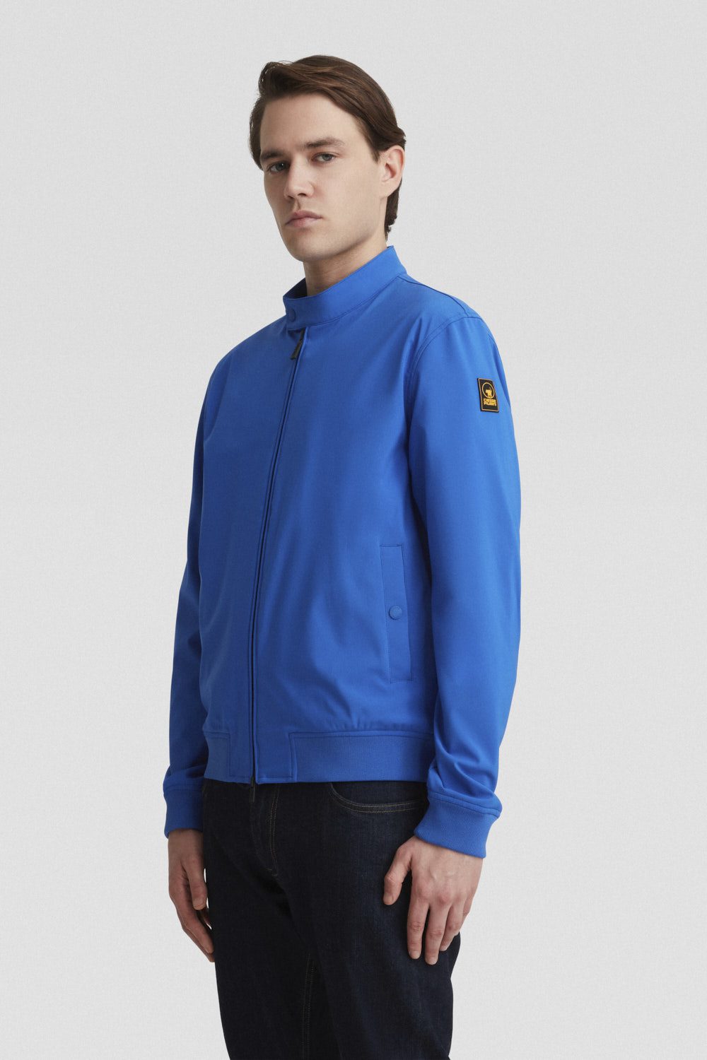 ASHJO-3.0-_Softshell_255CPMJB1219P0U23X346XXW_Indossato_2.jpg ASHJO 3.0 Softshell 255CPMJB1219P0U23X346XXW Indossato 2