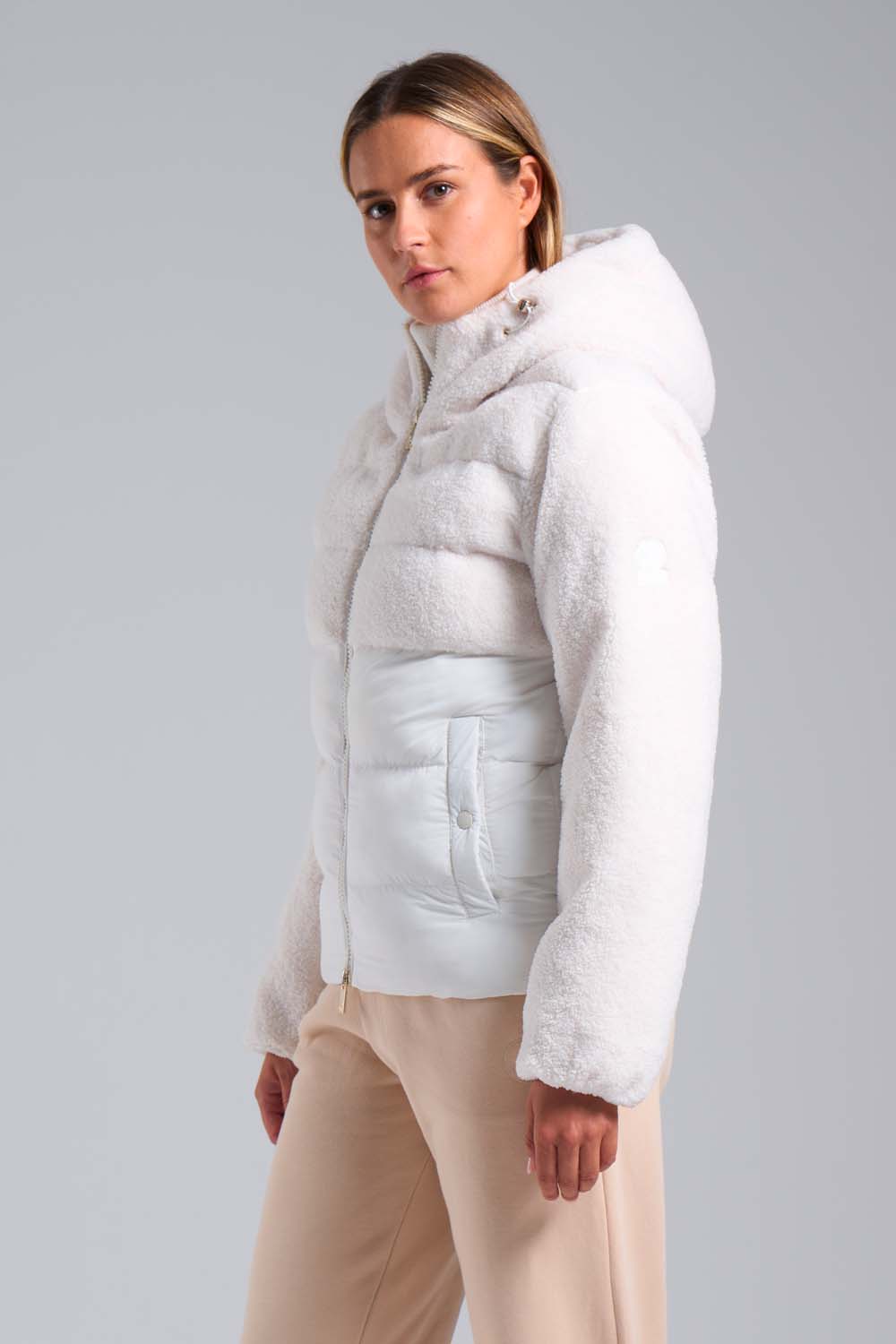 BONILLA_PIUMINOIBRIDO_243CPWHJ2789P4U41E243115XXP_0098.jpg BONILLA PIUMINOIBRIDO 243CPWHJ2789P4U41E243115XXP 0098