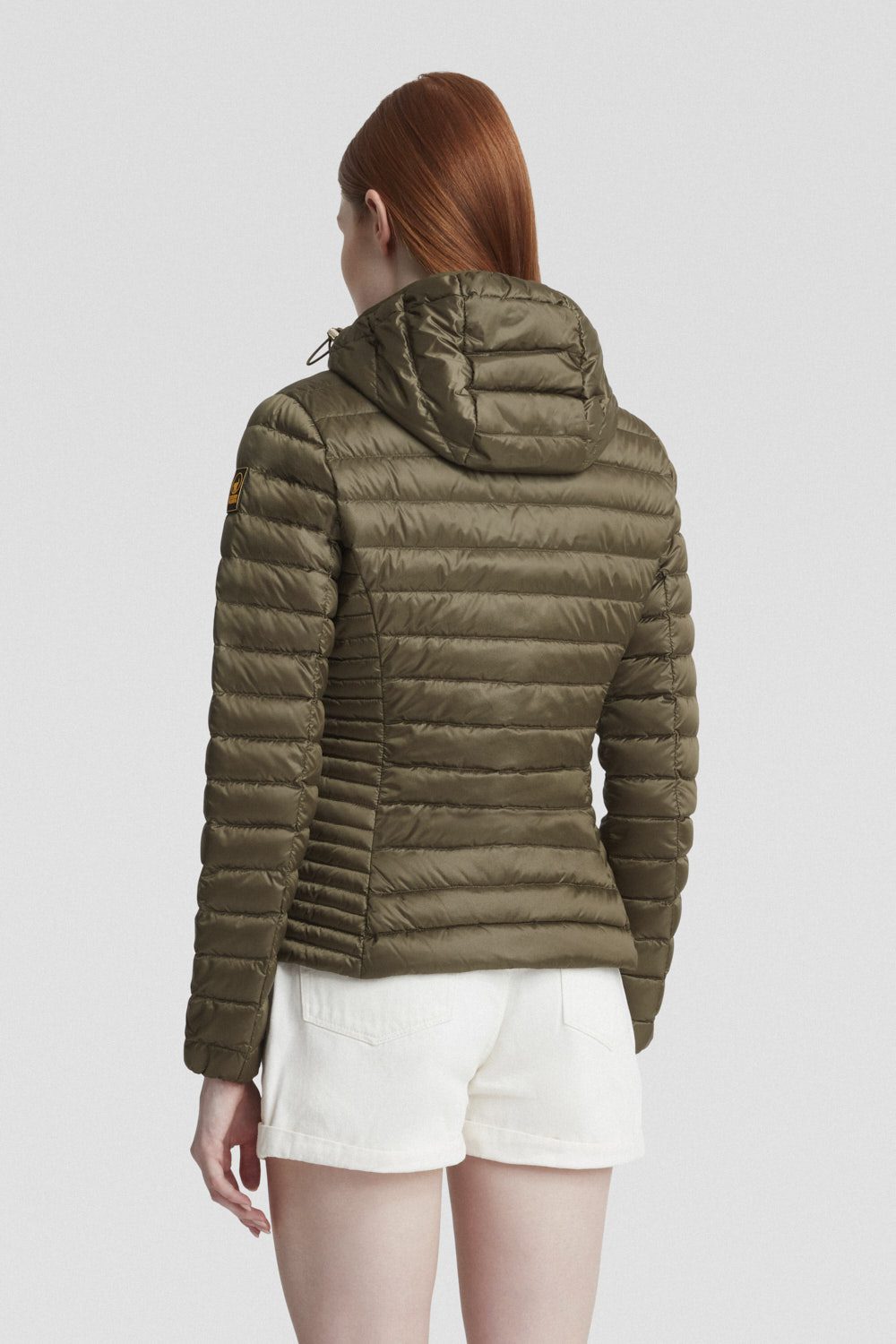 CARRIE-_Piumini-leggeri_205CFWJ00178N1C10D403XXP_Indossato_3.jpg CARRIE Piumini leggeri 205CFWJ00178N1C10D403XXP Indossato 3