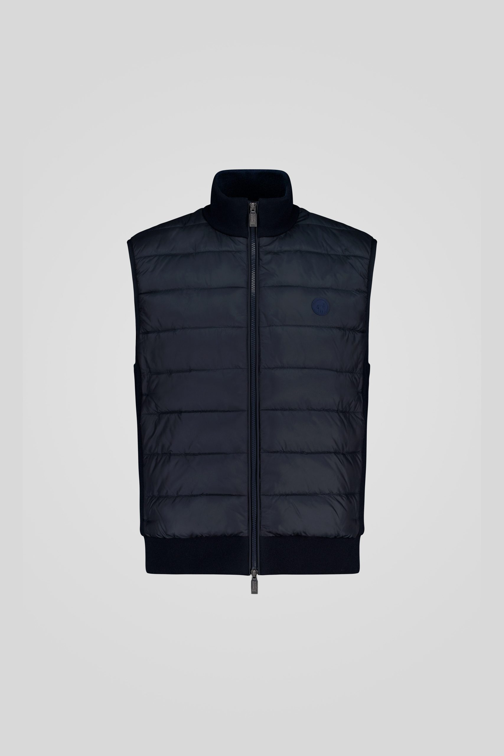 CLEANDRO 253PCMHV8558 P7P11P 341XXP Front TIFF 1 scaled