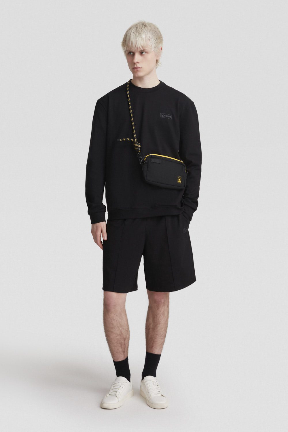 Felpa girocollo nera