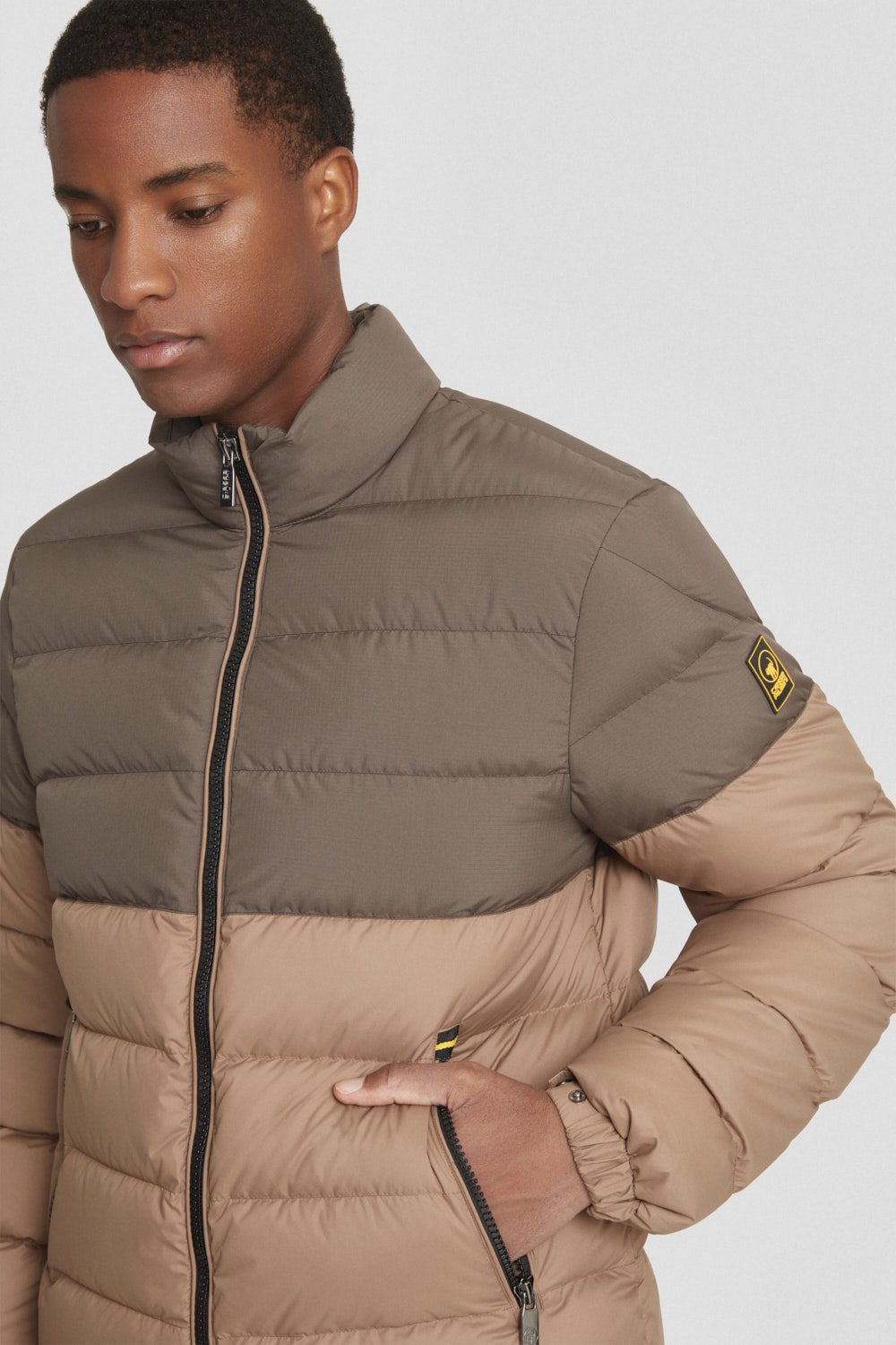 IURI_253CFMJ28541P7N11D71AMXP_4.jpg IURI 253CFMJ28541P7N11D71AMXP 4