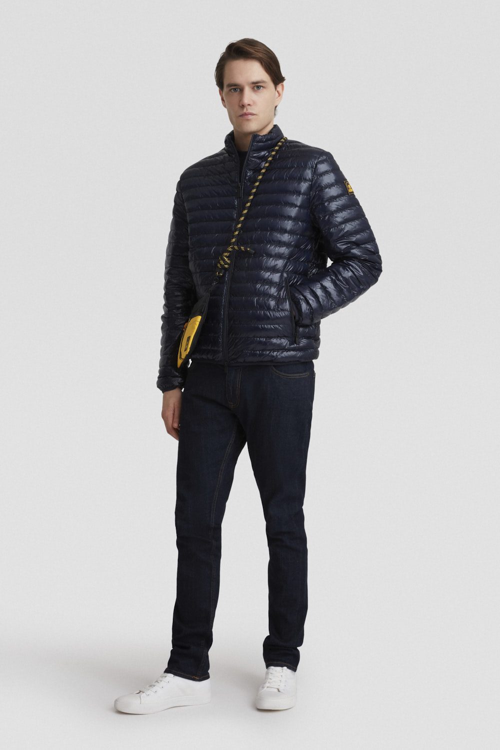 Giacca blu in nylon leggera