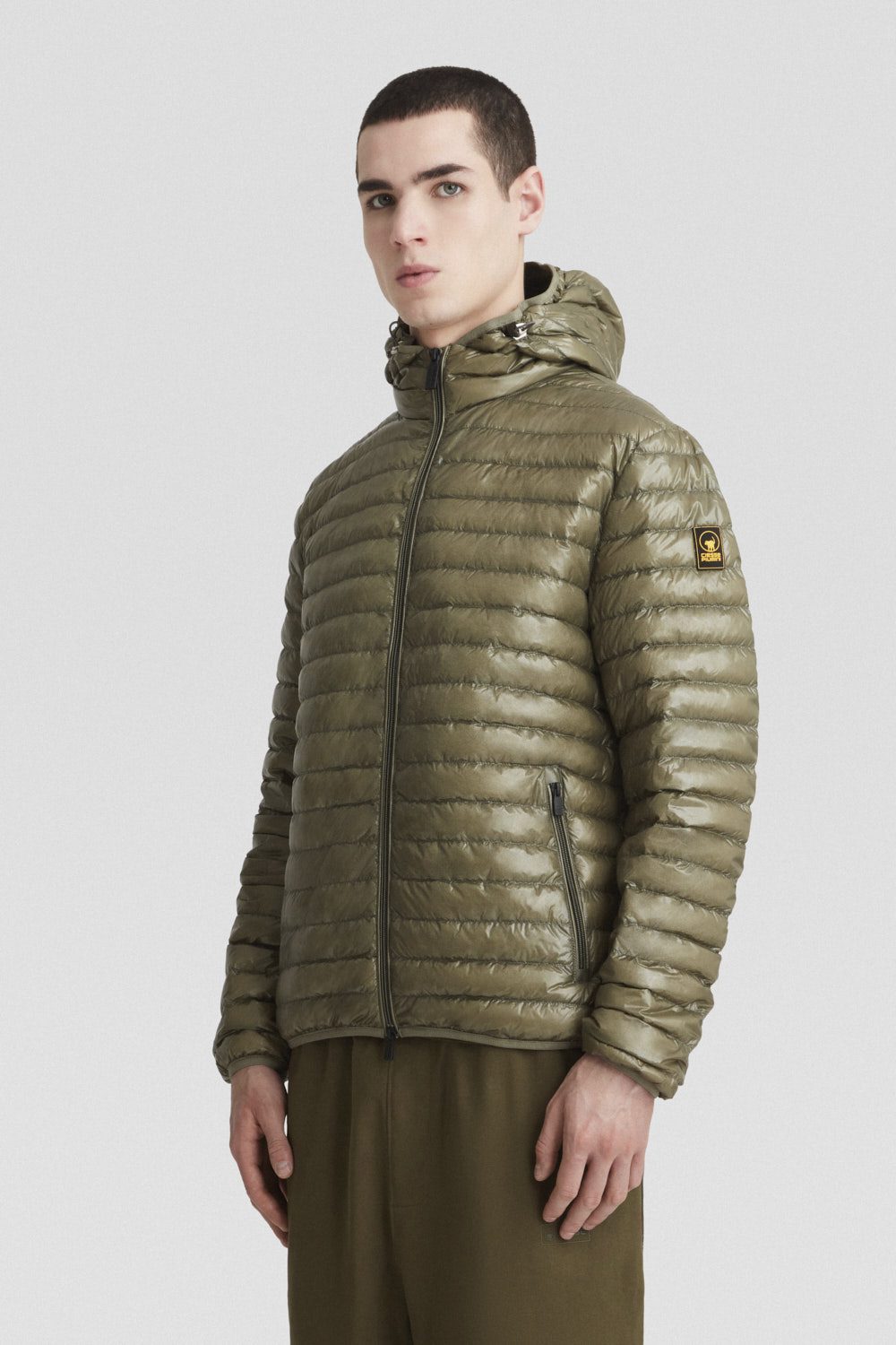 LOUIS Piumini leggeri 255CFMJ08528N0T11D42E1XP Indossato 2 1