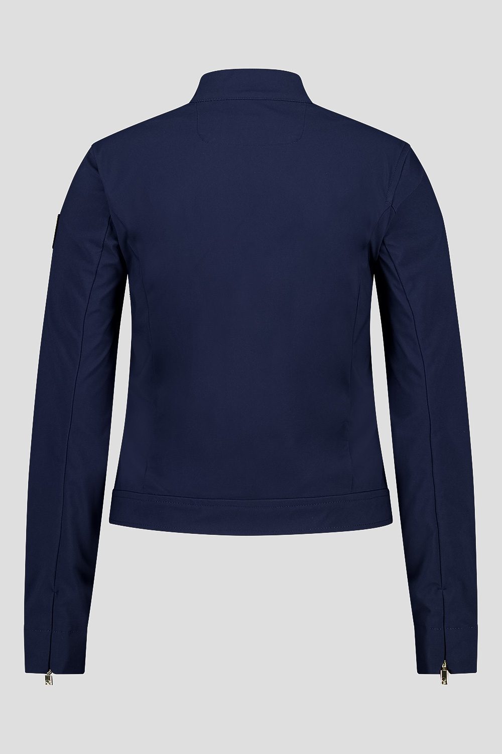 MAGI-_Softshell_245CPWJ32726P0U23X341XXP_Still-life_Back.jpg MAGI Softshell 245CPWJ32726P0U23X341XXP Still life Back