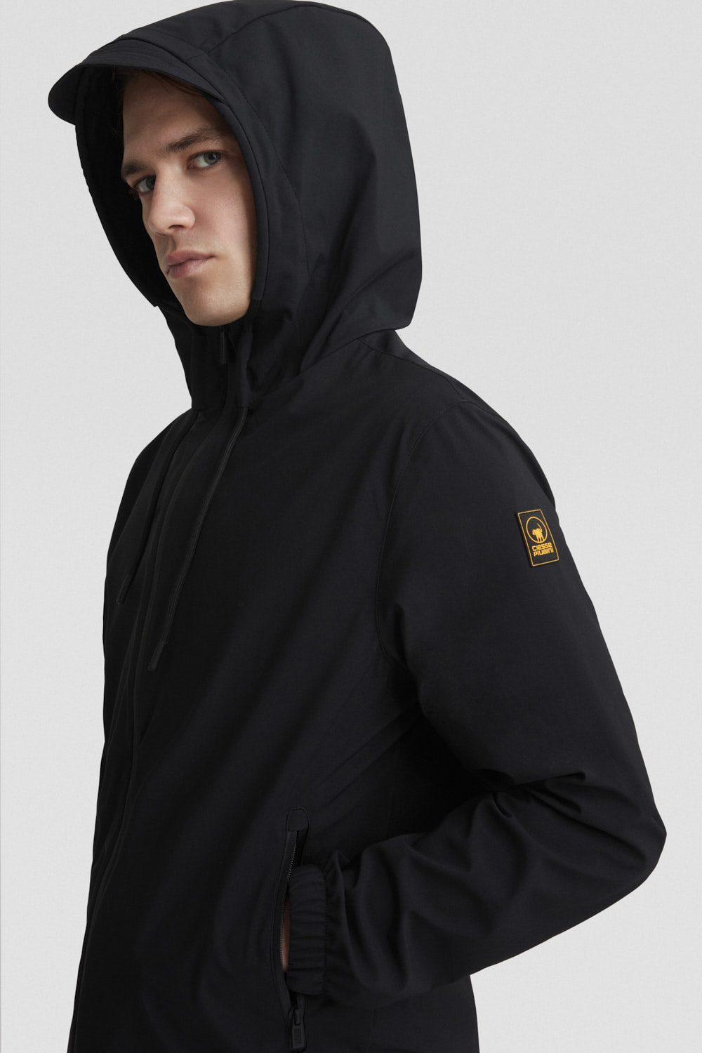 MARSIC-2.0-_Softshell_255CPMJ01741P0U23X206XXW_Indossato_4.jpg MARSIC 2.0 Softshell 255CPMJ01741P0U23X206XXW Indossato 4