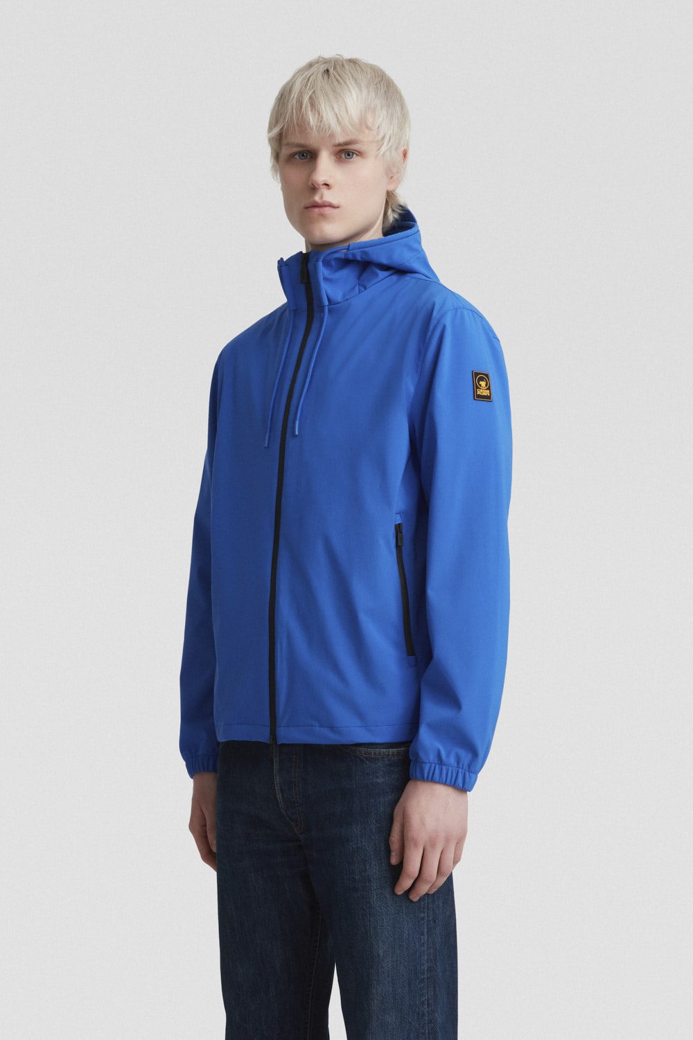 MARSIC-2.0-_Softshell_255CPMJ01741P0U23X346XXW_Indossato_2.jpg MARSIC 2.0 Softshell 255CPMJ01741P0U23X346XXW Indossato 2