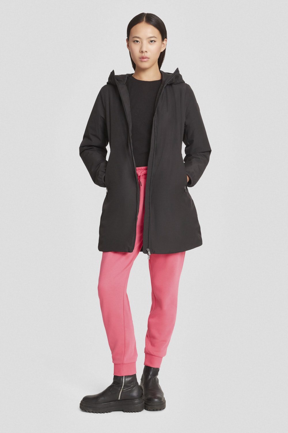 Giacca lunga imbottita nera con cappuccio