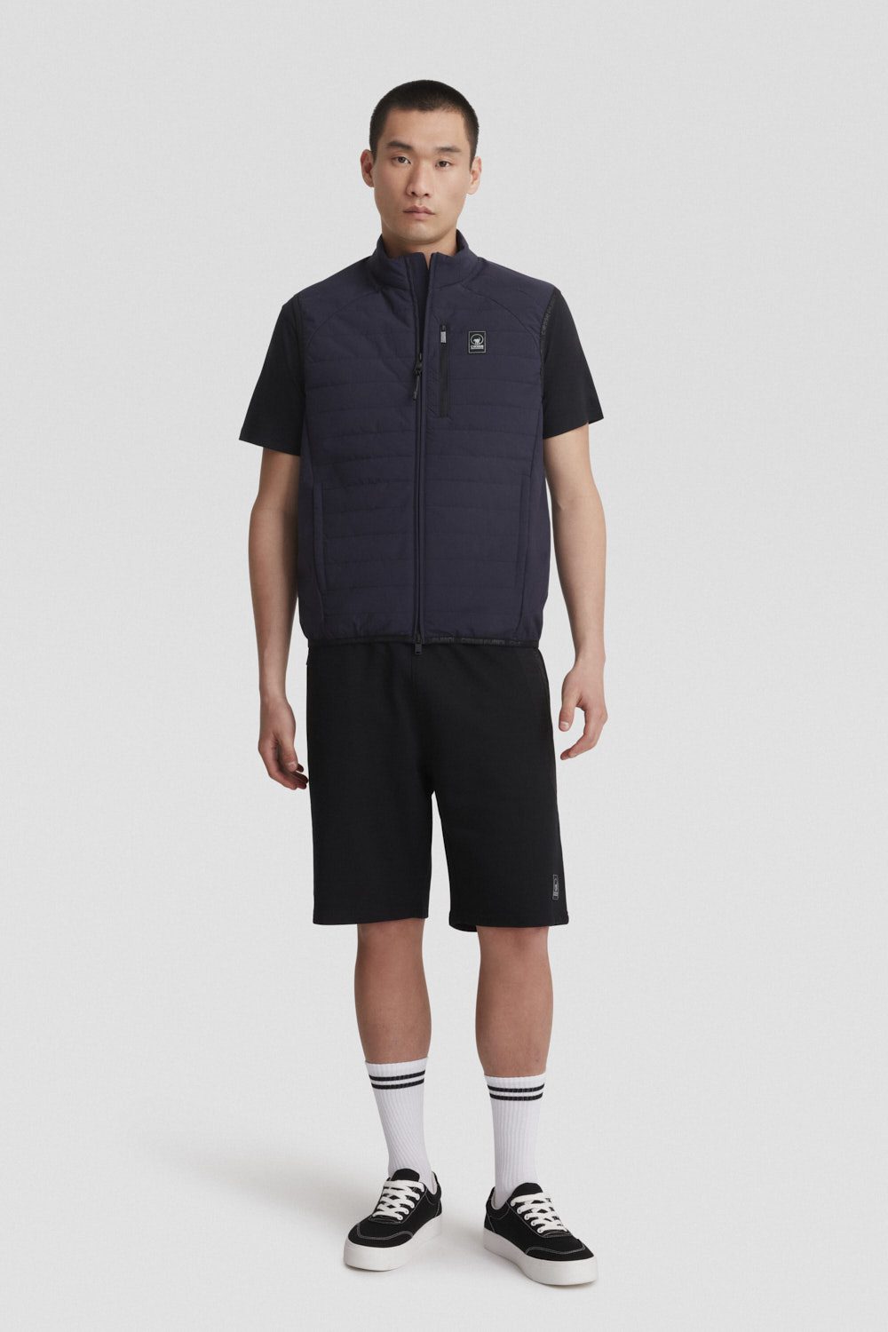 MAX-_Smanicati_255OCMV08441P8G1YX341XXN_Indossato_1-1.jpg MAX Smanicati 255OCMV08441P8G1YX341XXN Indossato 1 1