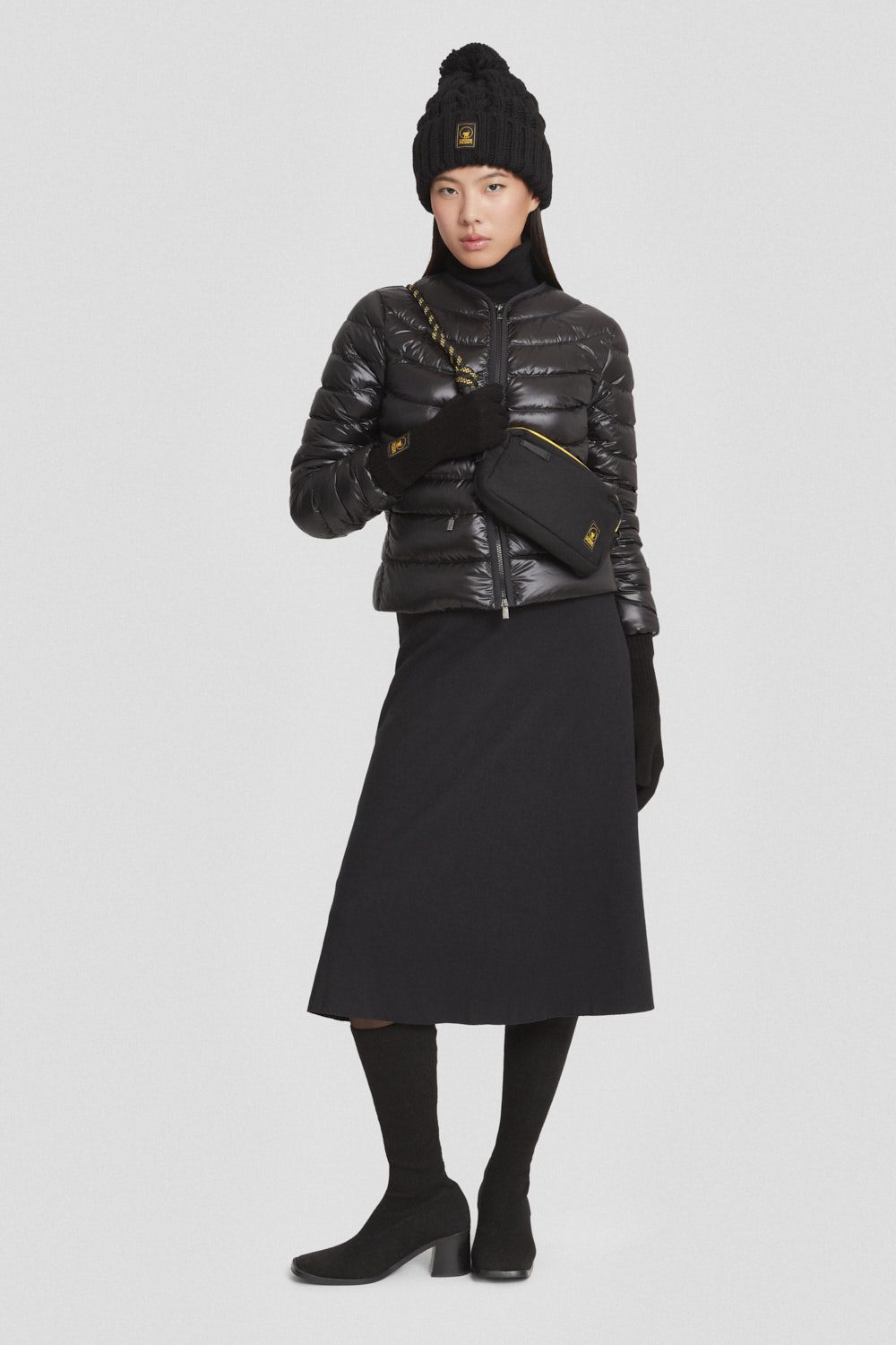 Piumino leggero corto nero