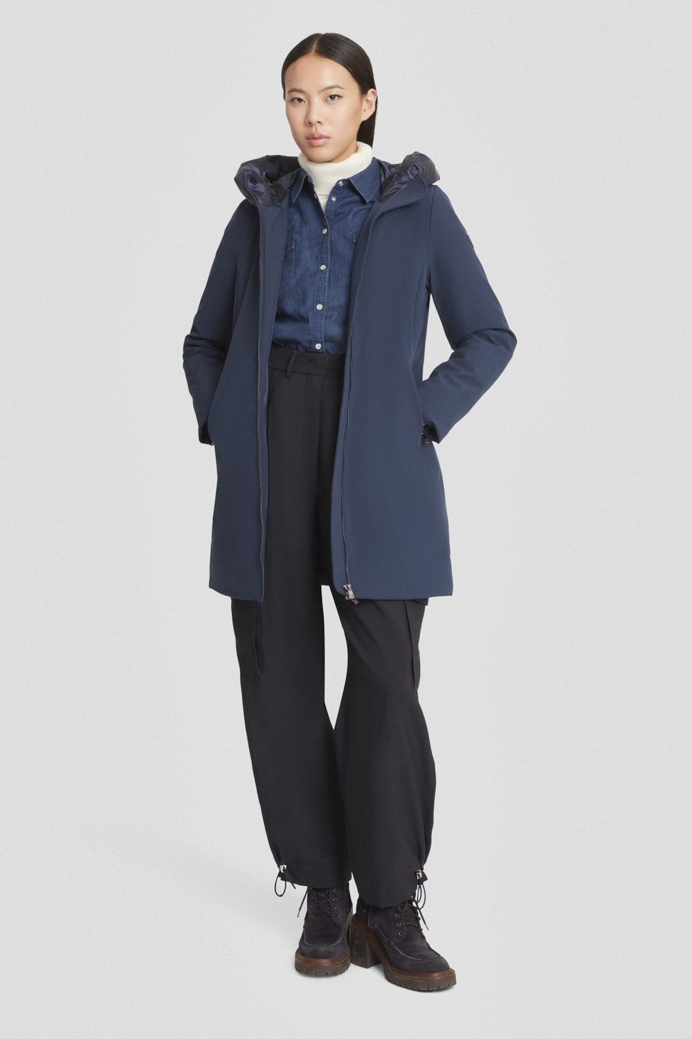 Giacca lunga blu imbottita in softshell