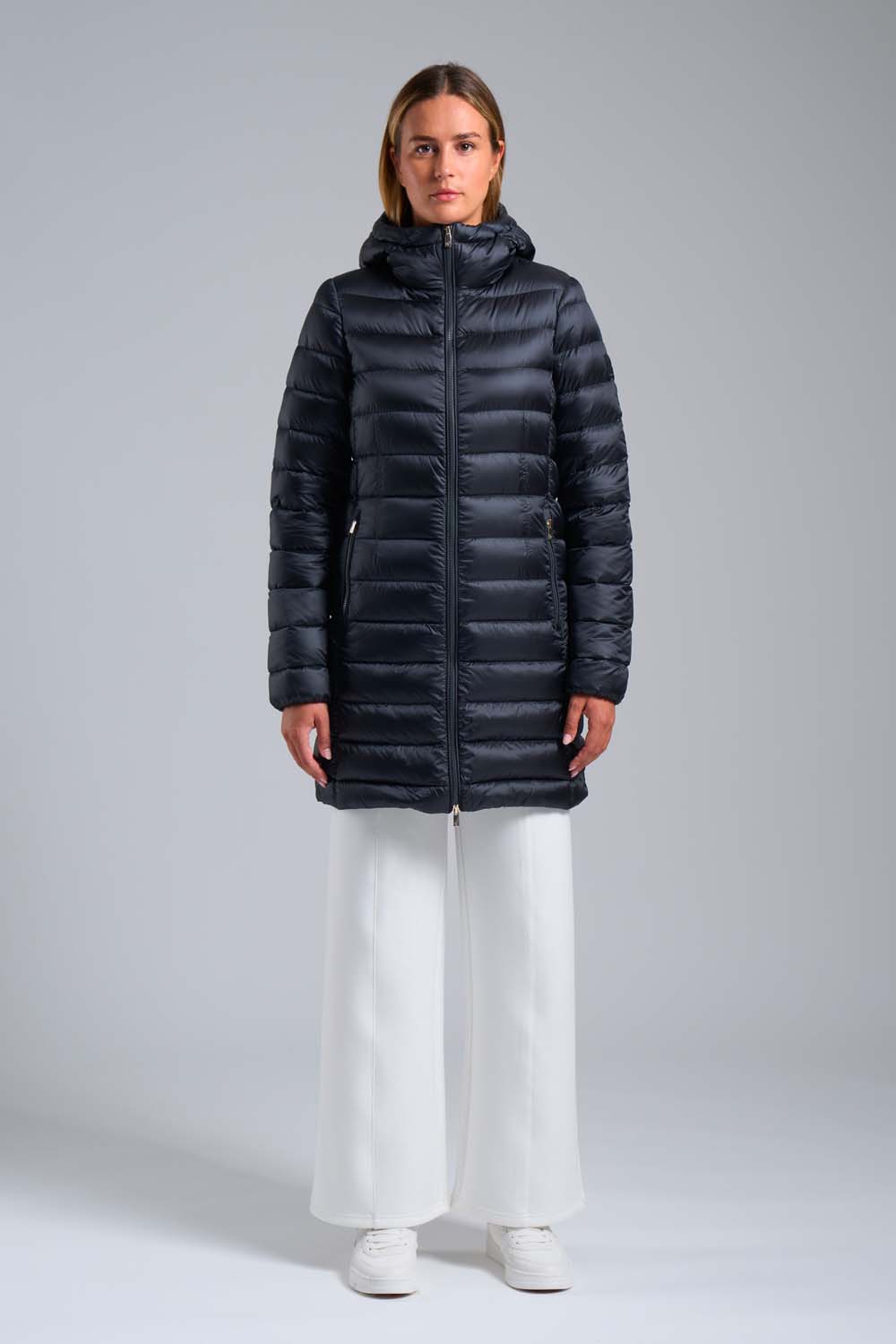 NITAK - PIUMINO NERO LUNGO CON CAPPUCCIO IMBOTTITO IN VERA PIUMA 800FILLPOWER