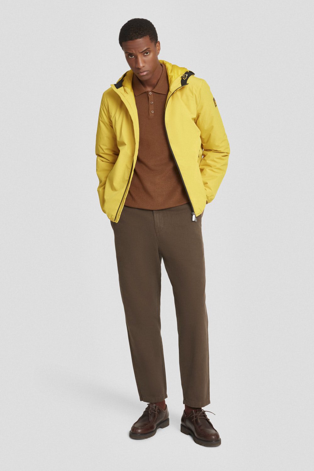 Giacca imbottita gialla con cappuccio