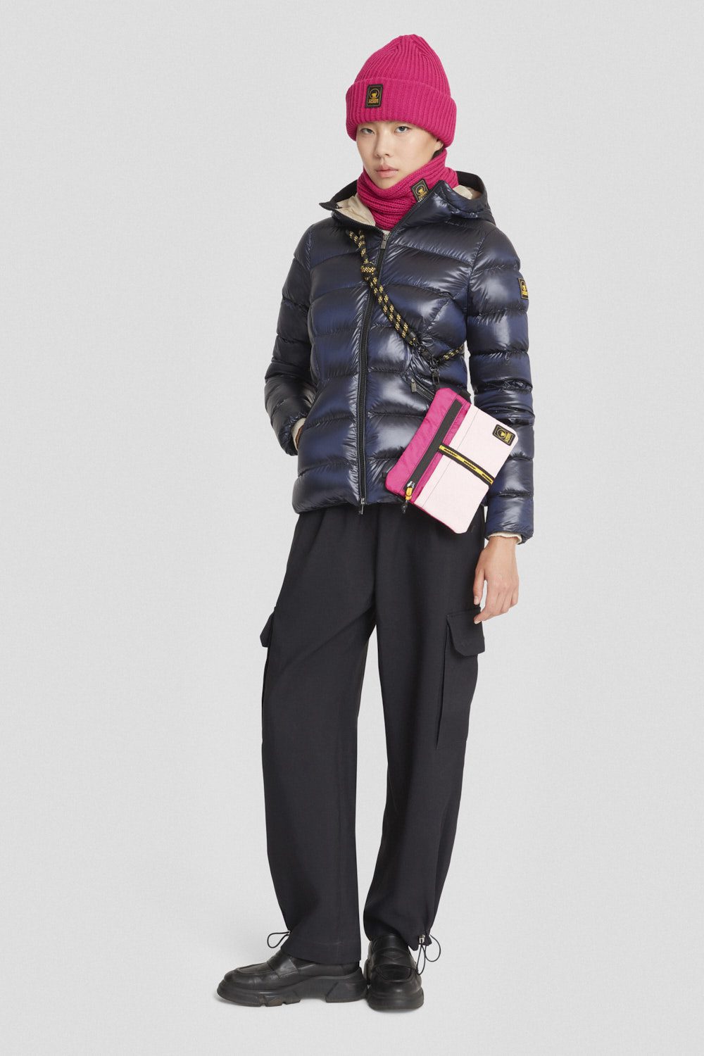 Piumino blu con cappuccio