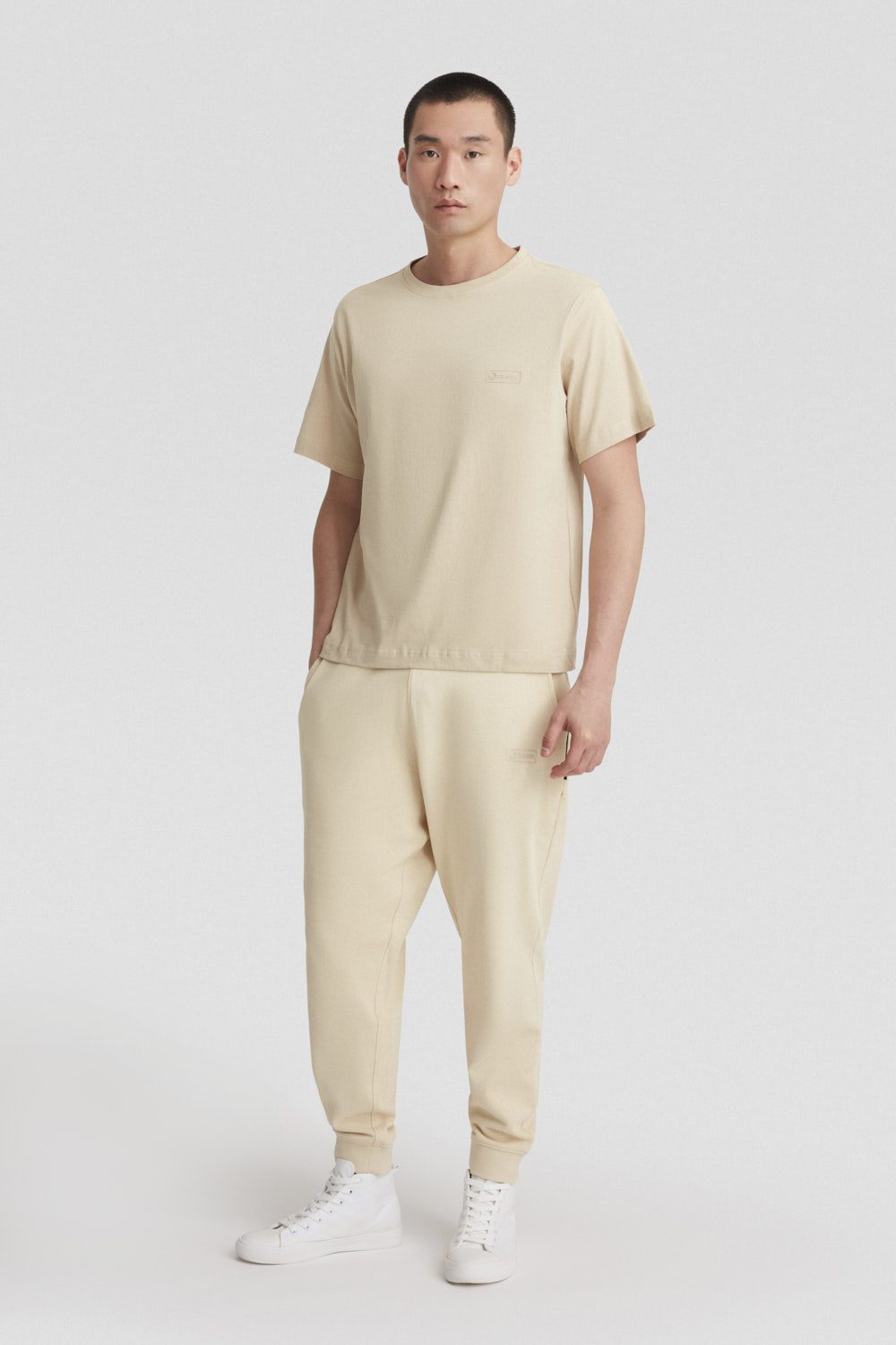 T-shirt girocollo in cotone beige