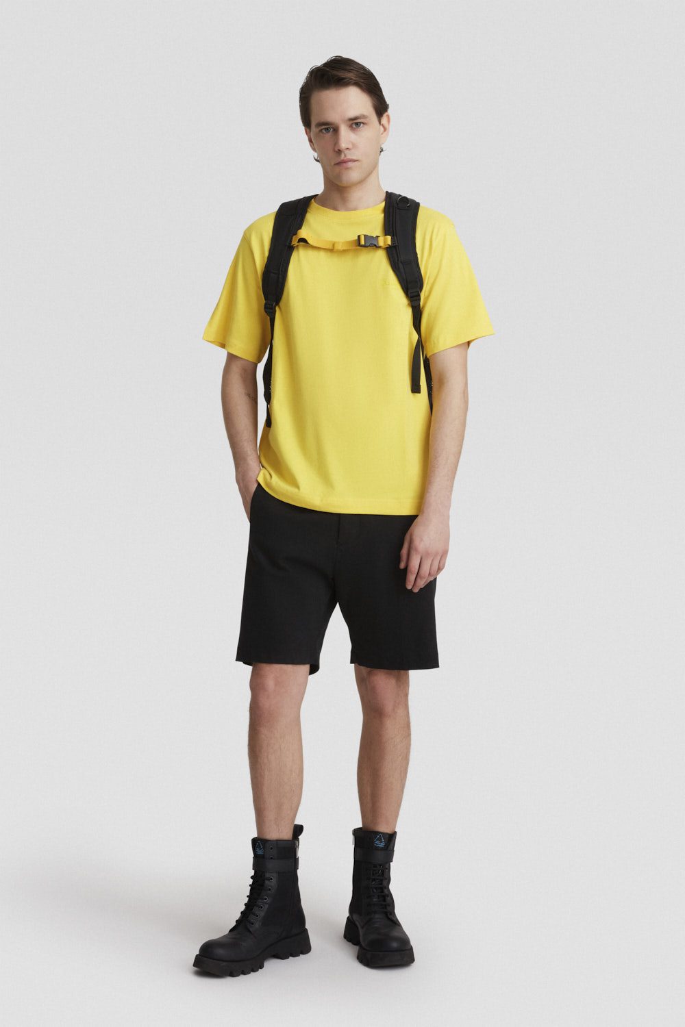 T-shirt girocollo in cotone gialla