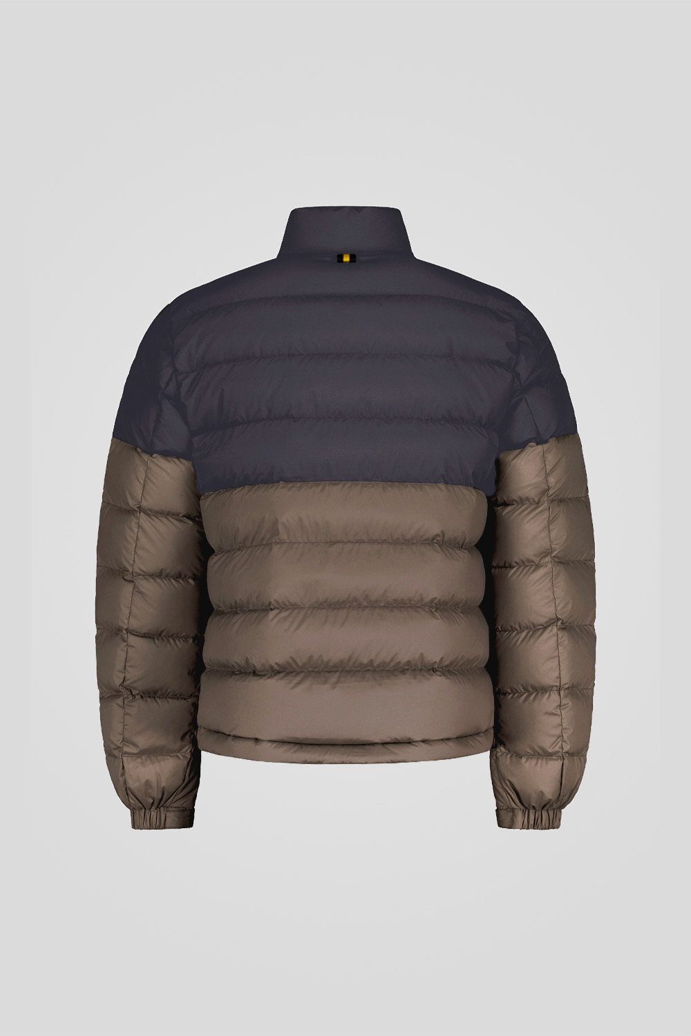 IURI-_253CFMJ28541_P7N11D_206MXP_Back_TIFF_1 IURI 253CFMJ28541 P7N11D 206MXP Back TIFF 1