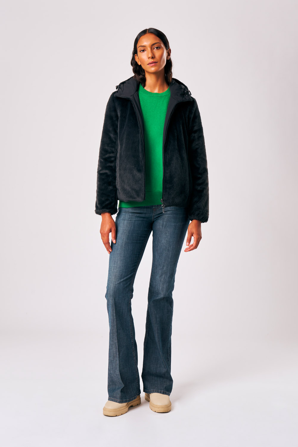 Belen - Giacca reversibile da donna in ecopelliccia nera