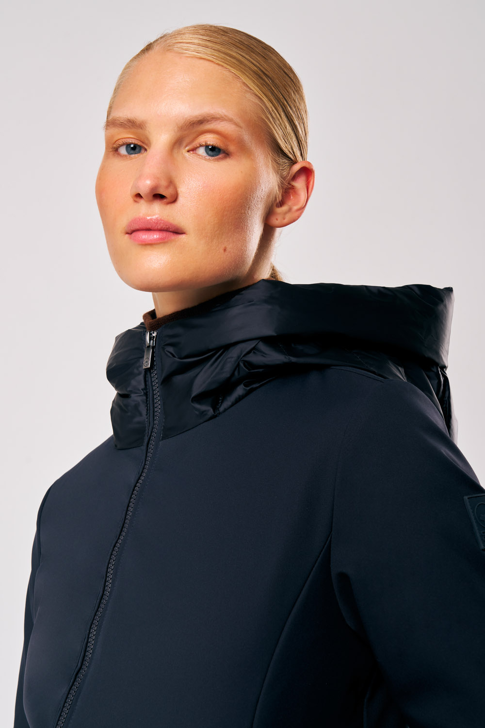 MIRE 4.0 - SOFTSHELL REAL DOWN HOODY JKT_263PCWC32608_P9Z25D_341XXP_4 MIRE 4.0 SOFTSHELL REAL DOWN HOODY JKT 263PCWC32608 P9Z25D 341XXP 4