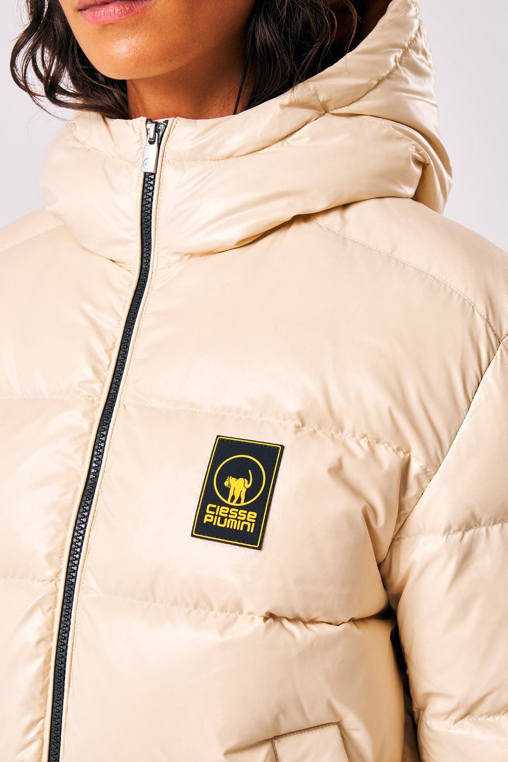 NARIA HOODED JACKET IN REAL DOWN 263PCWJ03204 N3P11D 1387XP 2