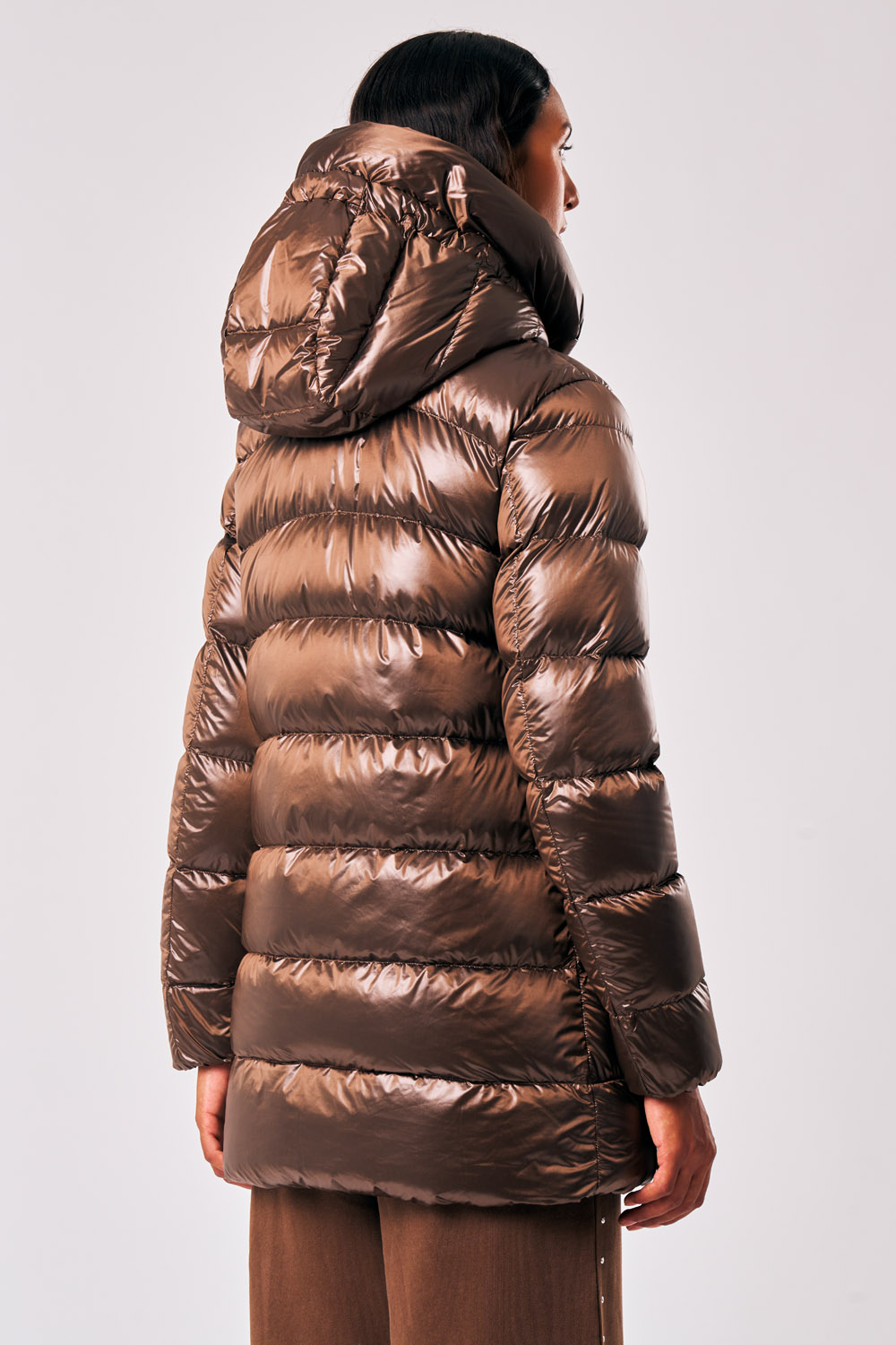 BELLA - 800FP LIGHT DOWN COAT WITH DETACHABLE HOOD_253CFWJI3018_N3O11D_71S7XP_1 BELLA 800FP LIGHT DOWN COAT WITH DETACHABLE HOOD 253CFWJI3018 N3O11D 71S7XP 1