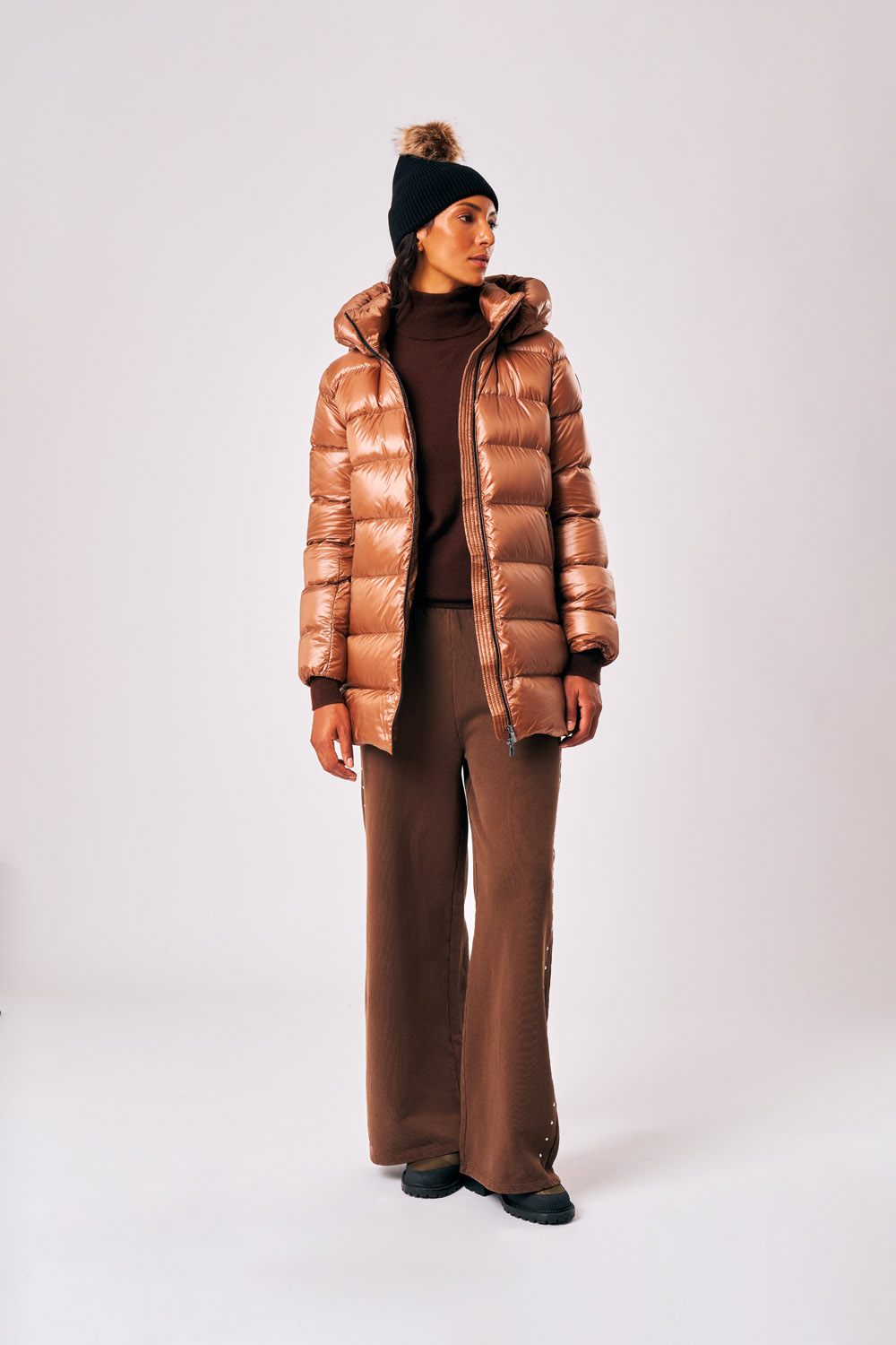 Bella - Piumino 200 grammi da donna medio-lungo beige